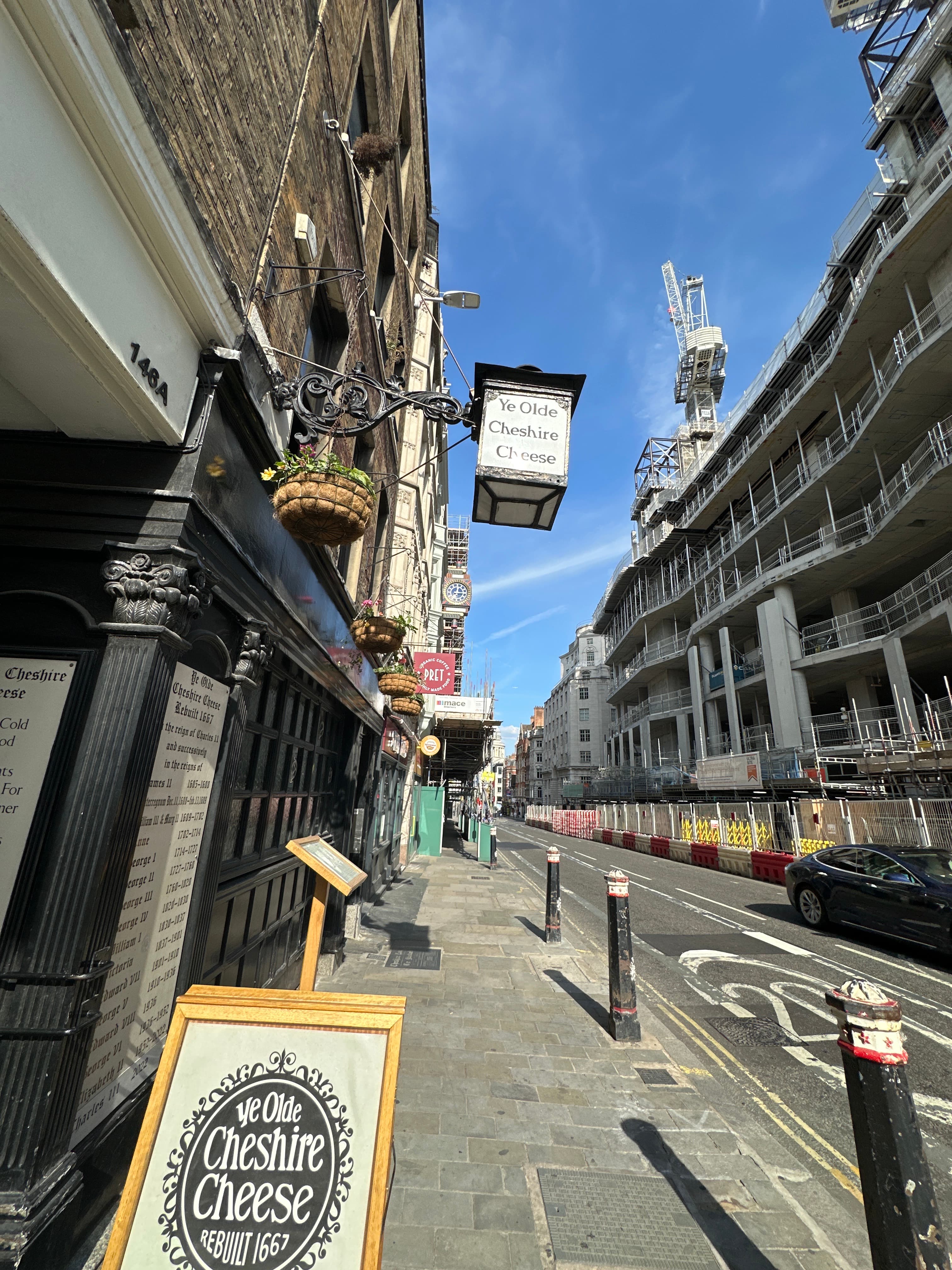 Ye Old Cheshire Cheese Pub