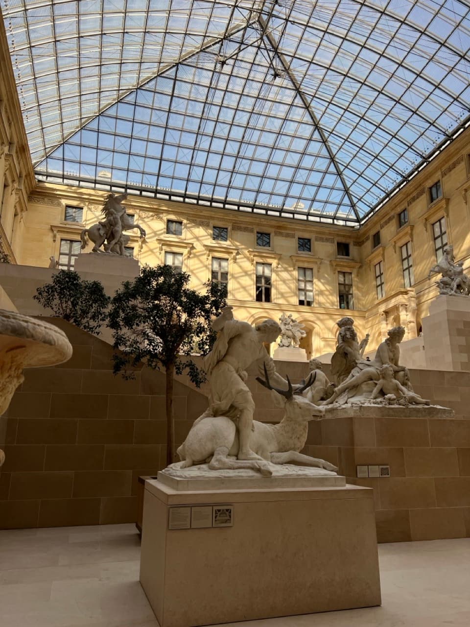 Cour Marly